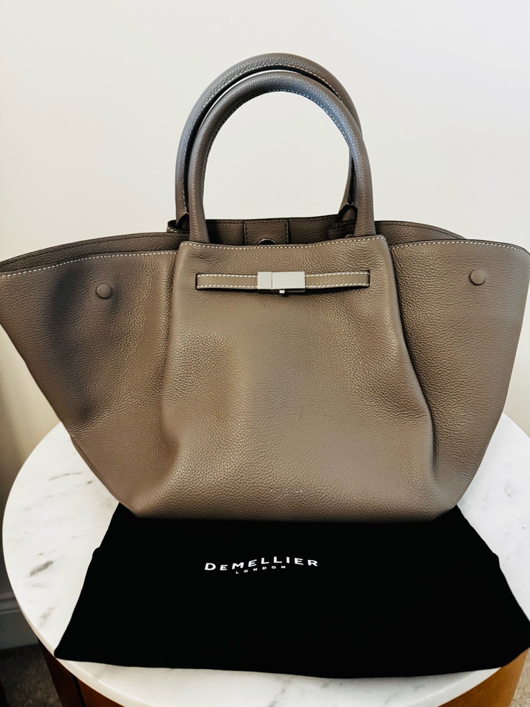 Nwt Demellier Midi Newyork Pebbled Leather Bag In Stone Grey